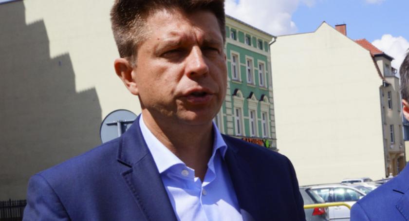Petru o postępowaniu PO w Szczecinku: Przez takie zachowania koalicja trzeszczy