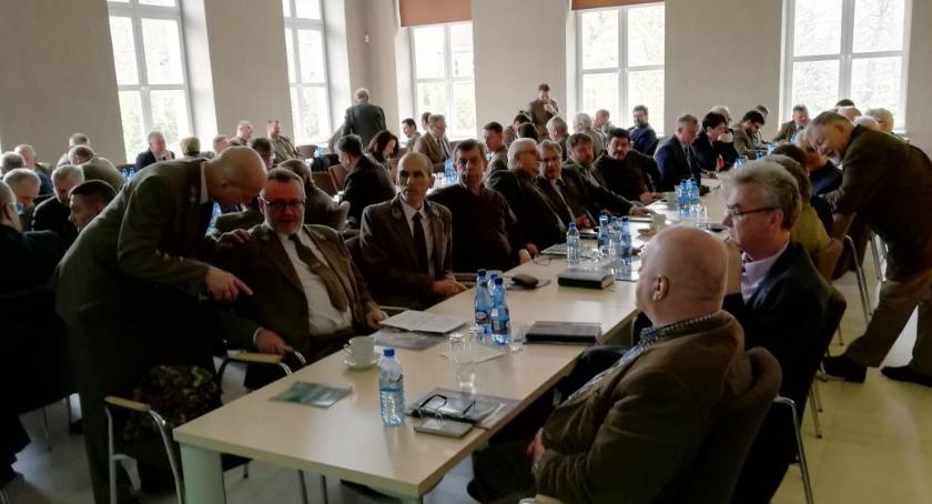Łapać czy uśmiercać? W Szczecinku dyskutowali o dzikiej zwierzynie