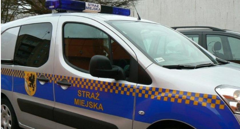 Znany w całej Polsce radiowóz straży miejskiej jest właśnie do kupienia
