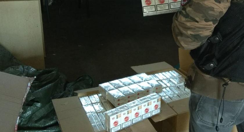Wielka wpadka w Szczecinku. Policja zarekwirowała 35 tysięcy nielegalnych paczek papierosów