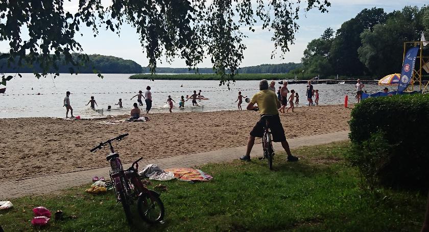 Kąpiel na własne ryzyko. Do sezonu jeszcze chwila