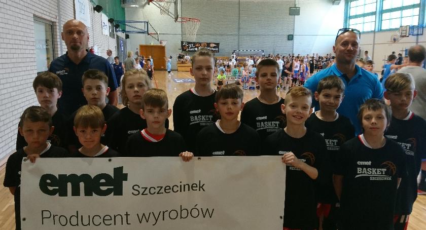 Koszykarze EMET Basket dobrze zagrali w Poznaniu