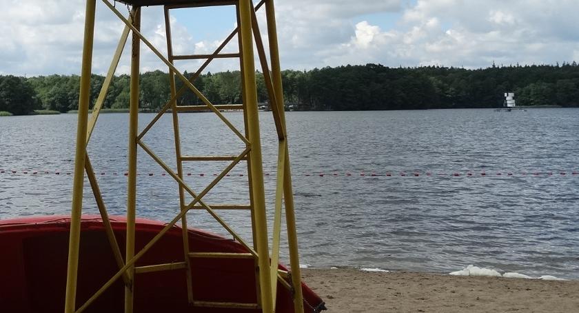 SzLOT zbadał wodę przed Sanepidem. Plaża wojskowa znów czynna