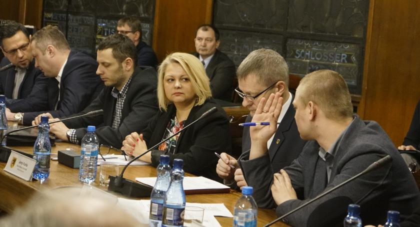 Platforma i Nowoczesna ujawniły listy