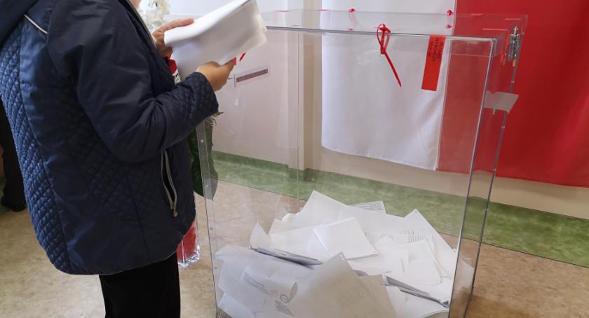 Niedziela wyborcza. W Szczecinku frekwencja nie powala