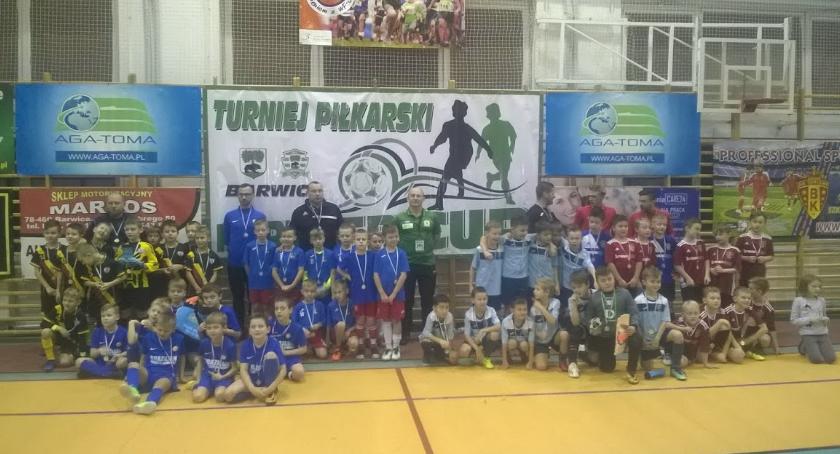 Rozpoczęły się halowe zmagania piłkarskie Partner Cup