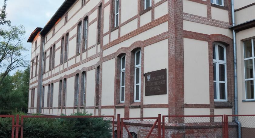 Nauczyciele chcą powrotu Szkoły Podstawowej nr 3 i piszą w tej sprawie pismo