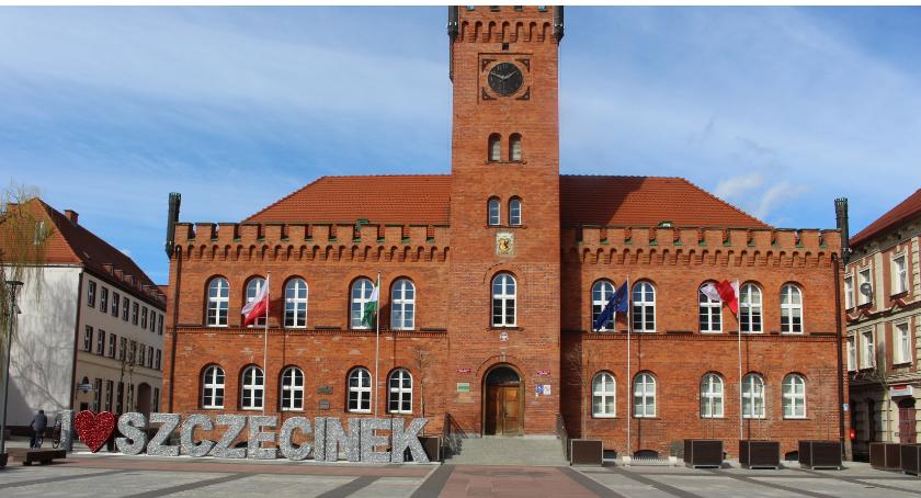 Będziecie zdziwieni: Nowa ozdoba ratusza już wkrótce na jego dachu!