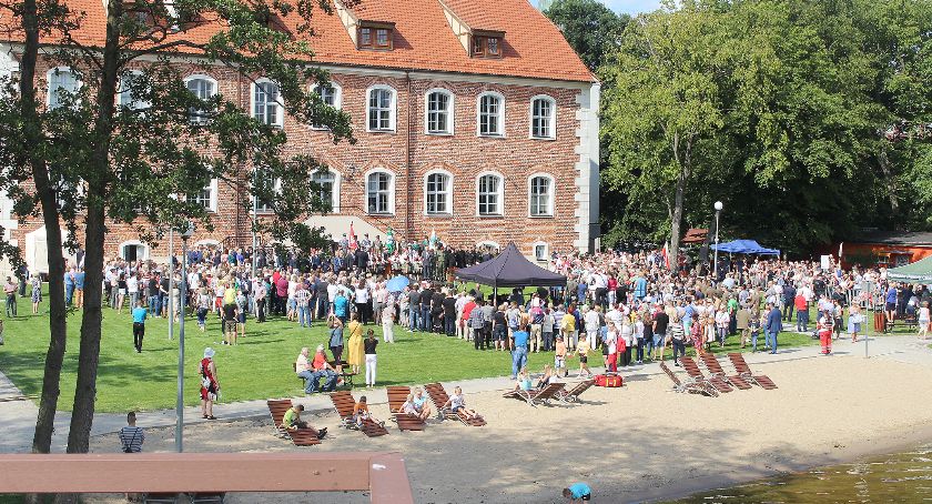 Komunikacja Miejska w Szczecinku żąda zapłaty... za wizytę Prezydenta RP