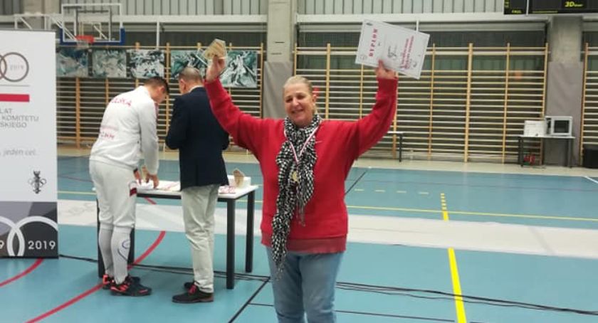 W szermierce nie ma równych. Aniela Sosnowska ze złotym medalem i... wierszem