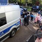 Policyjny ambulans pod przedszkolem MIś w Szczecinku