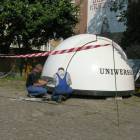 Montaż kopuły na pracowni Adama Giedrysa, 2007