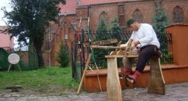 Jak przekonuje Robert, do sprawdzenia, czy z łukiem wszystko jest w porządku, służy...
