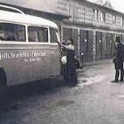 Zajezdnia przy ul. Szkolnej. Bieżąca naprawa autobusu kursującego pomiędzy dworcem a...