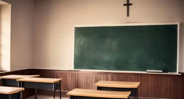 K. Serafiński: Krzyż to nie tylko kwestia świeckości